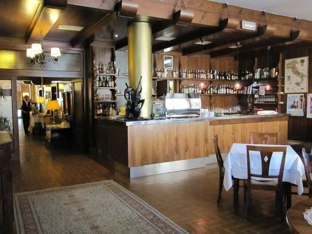 Albergo Ristorante Merica Sommacampagna 2*,  Italy